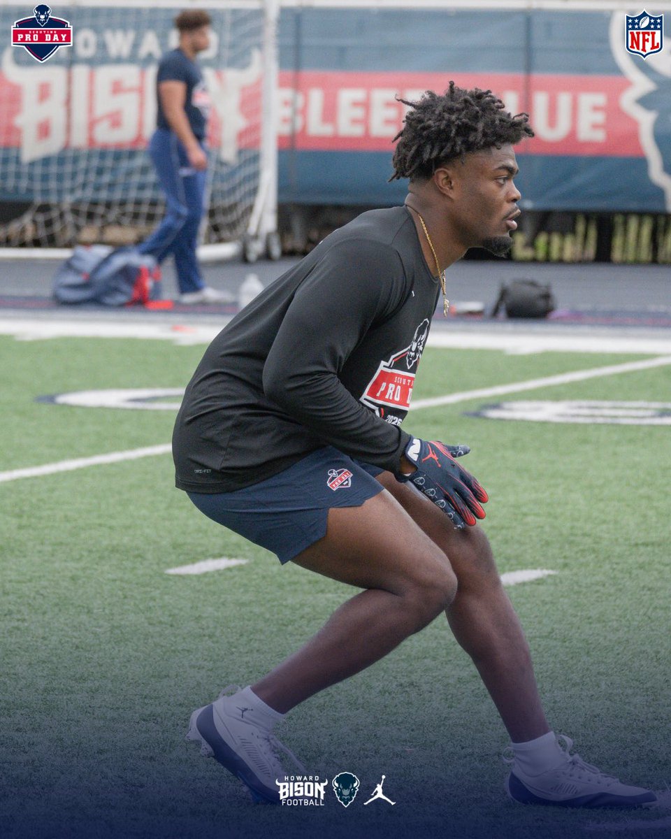 HOWARD FOOTBALL tweet media