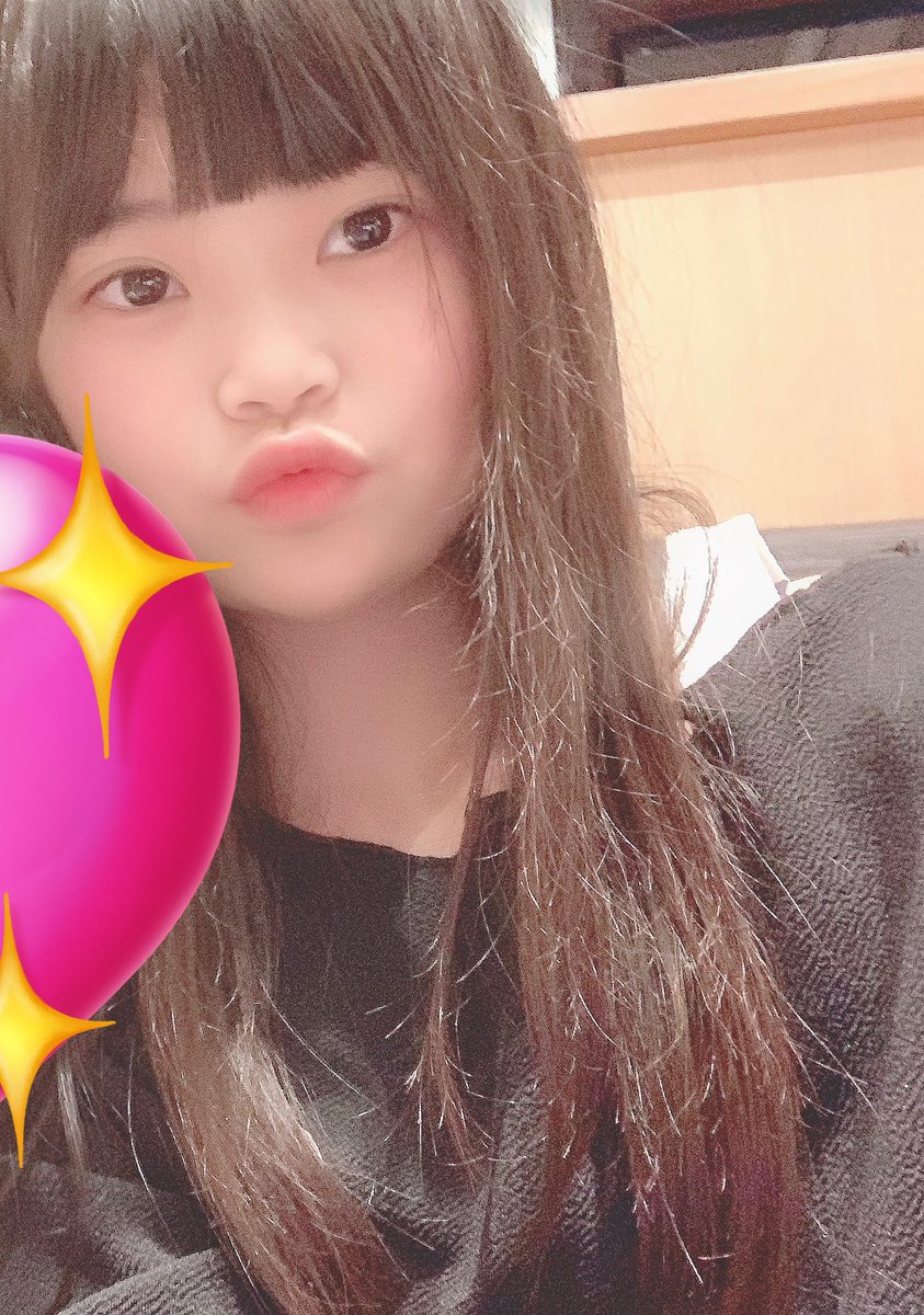 erena_maxent's tweet image. おはようございます🌞
今日は、週の始まり月曜日‼️"(∩&amp;gt;ω&amp;lt;∩)"
今日も英語や塾頑張ってきまーす☆(ゝω・)v
みんなもお仕事とか学校がんばってね💪

#ご当地アイドル #小学生 #js