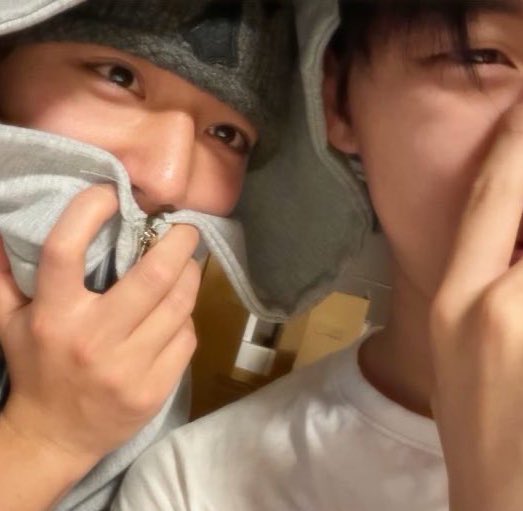 wes 🐰 tweet media