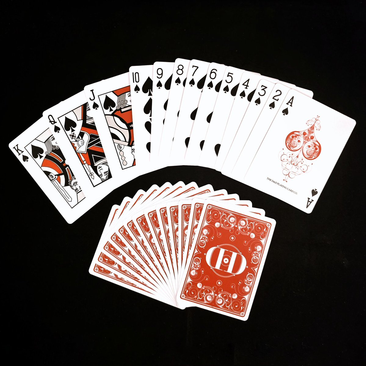 PlayCardMuseum's tweet image. Perfect for celebrating today!
#SmokeandMirrorsDay #DanAndDave #playingcarddesign #playingcardart