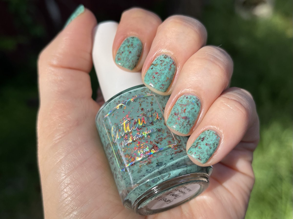 citizengatsby's tweet image. Did my #nails with Cuticula Fairest of Them All.  So pretty for spring.