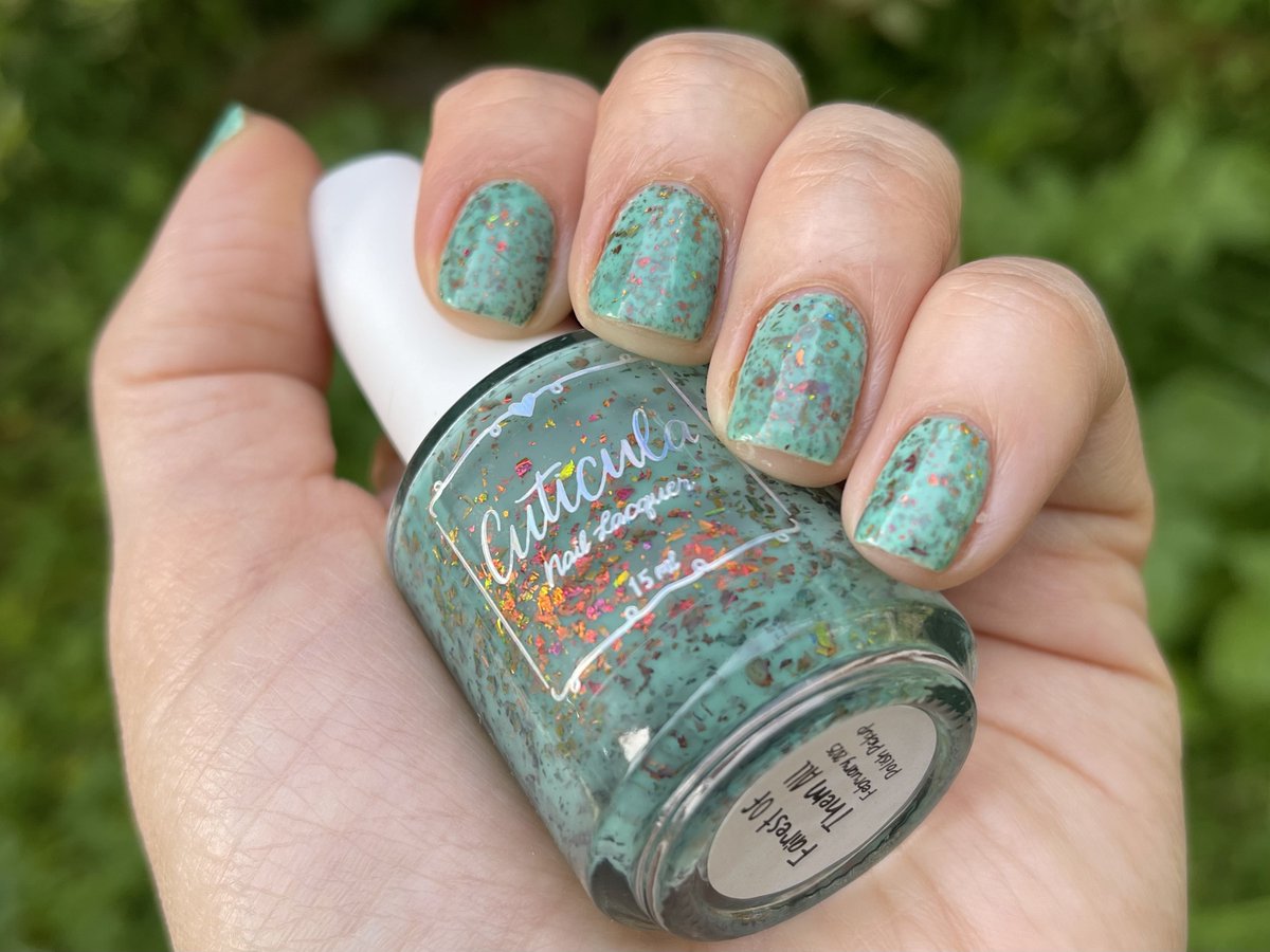 citizengatsby's tweet image. Did my #nails with Cuticula Fairest of Them All.  So pretty for spring.