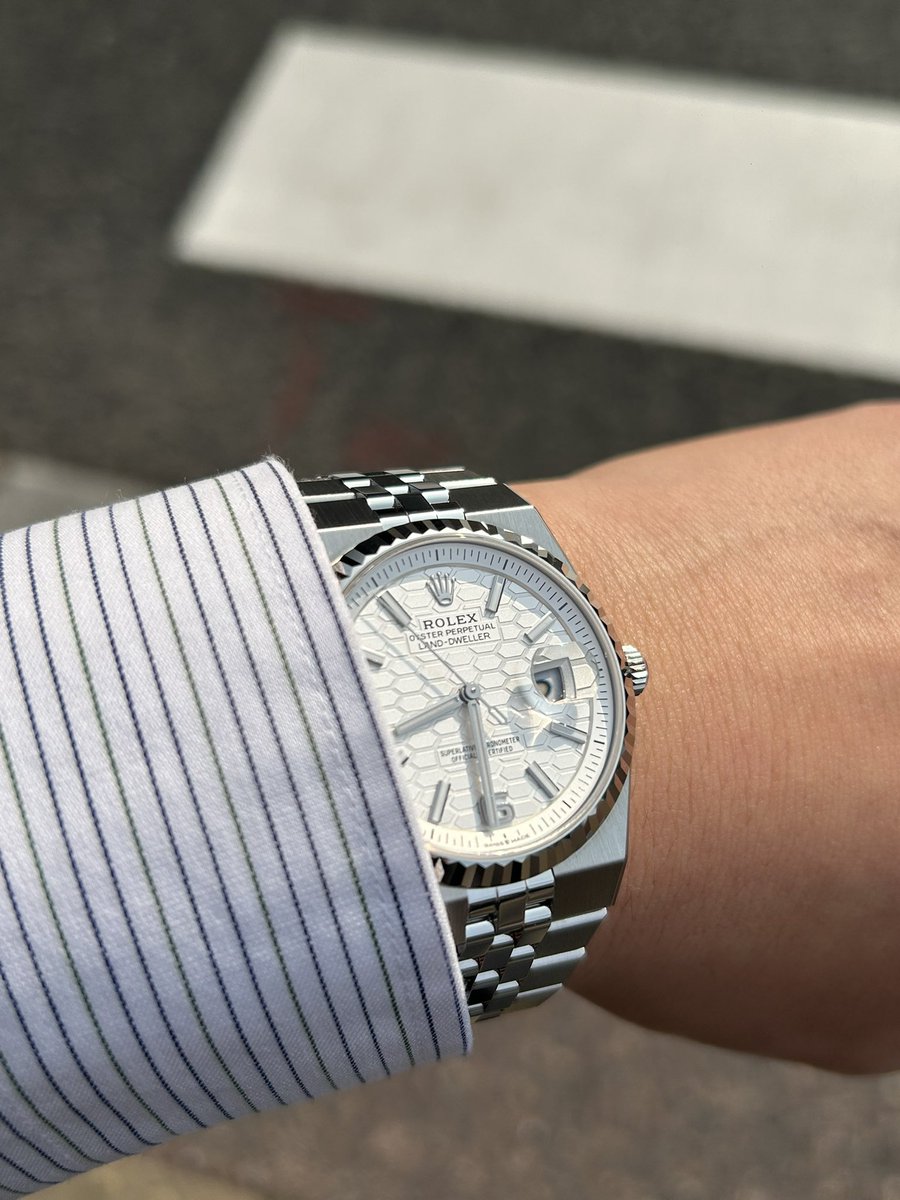 T Time & Tide tweet media