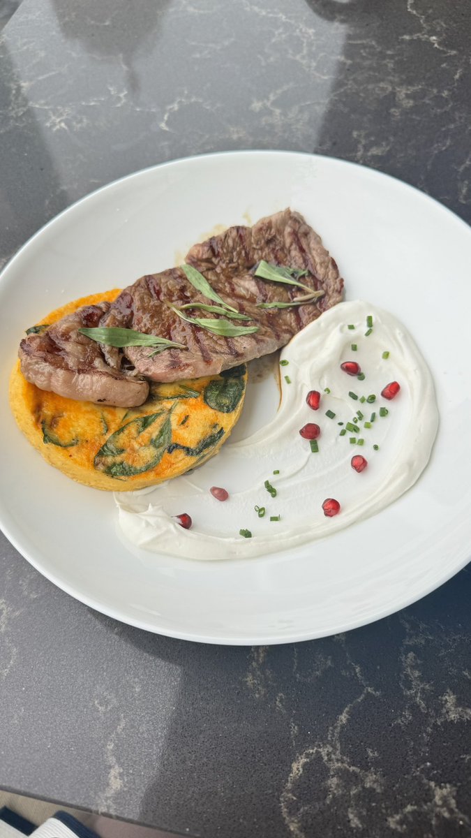 decodeVeroniKa tweet media