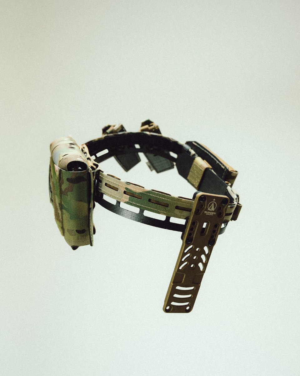 AXLADVANCED's tweet photo. Feels like nothing. Carries everything. #eclipse
#axladvanced https://t.co/18uLluOBAr