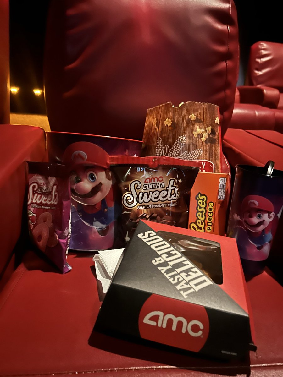 SHOW TIME tweet media