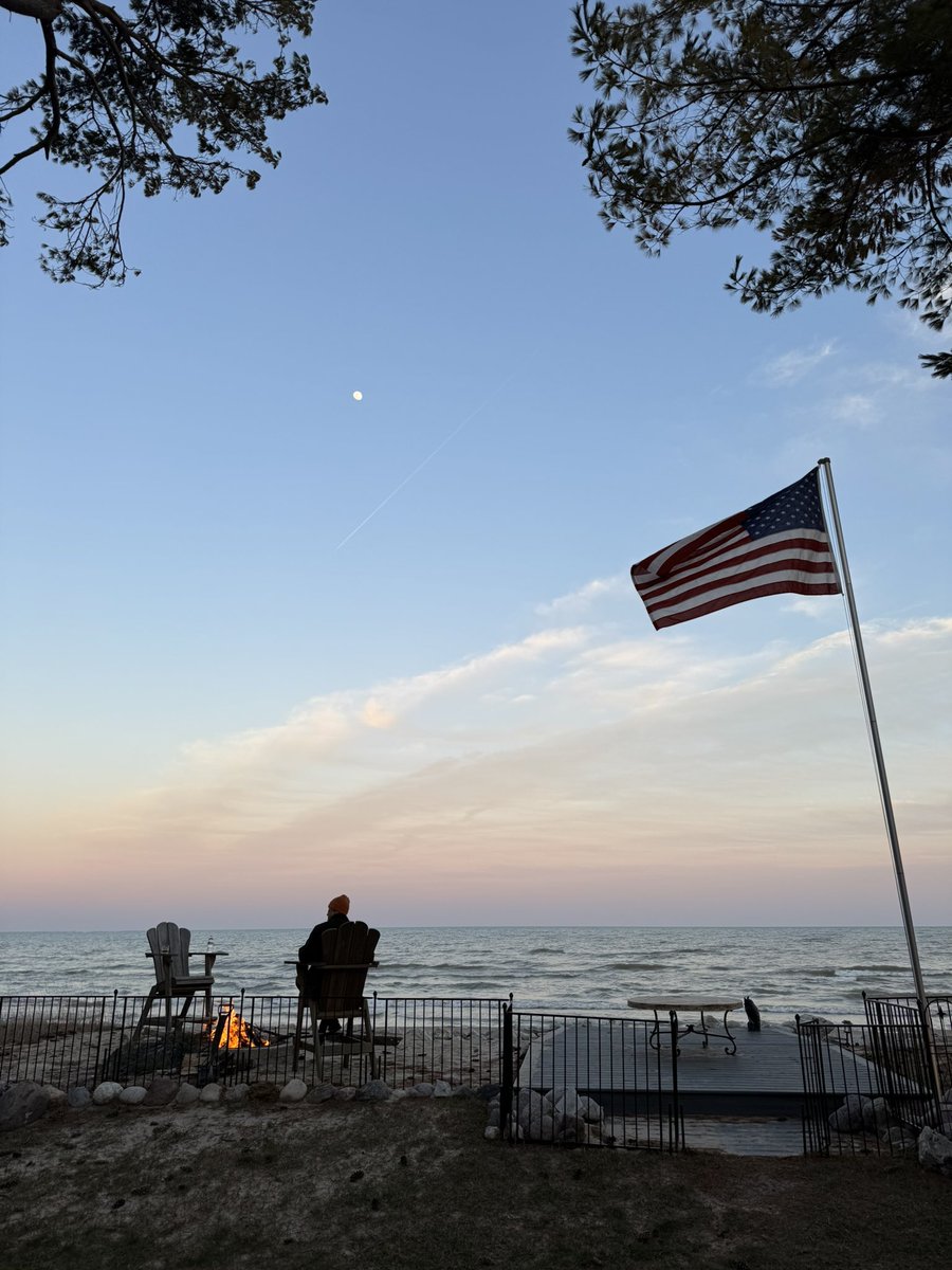 Sam Dekker tweet media