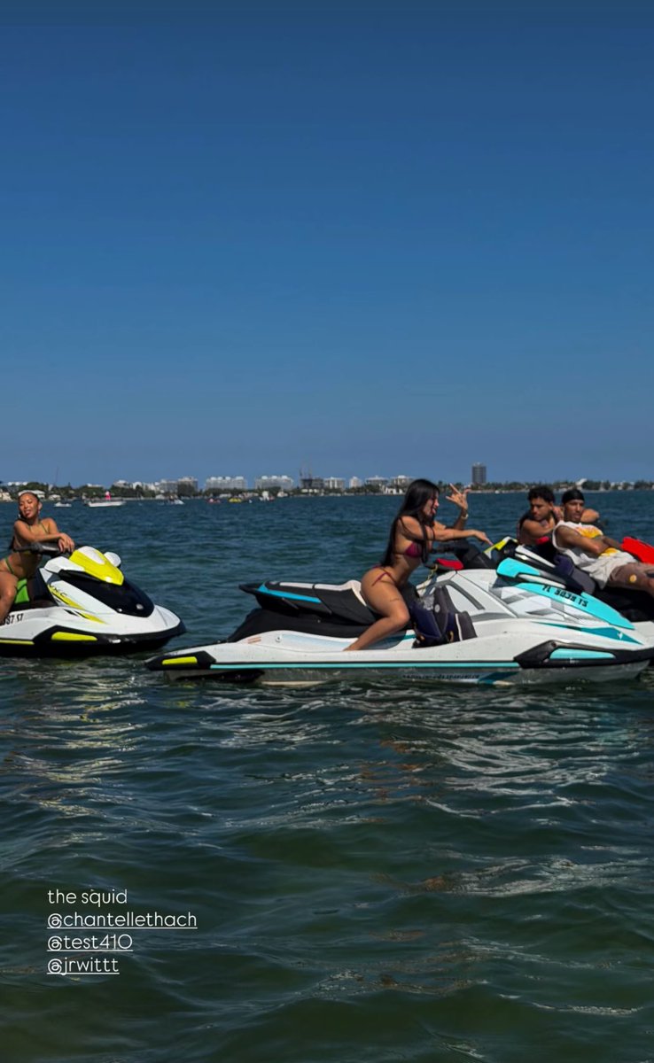 Huda Archive tweet media