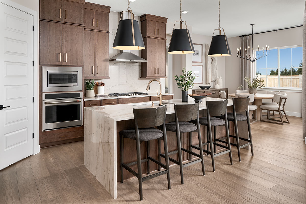 RAHomes's tweet image. Homework at the island. Dinner on the stove. Everyone together. This is what home actually feels like.☺️ #HomeInspo