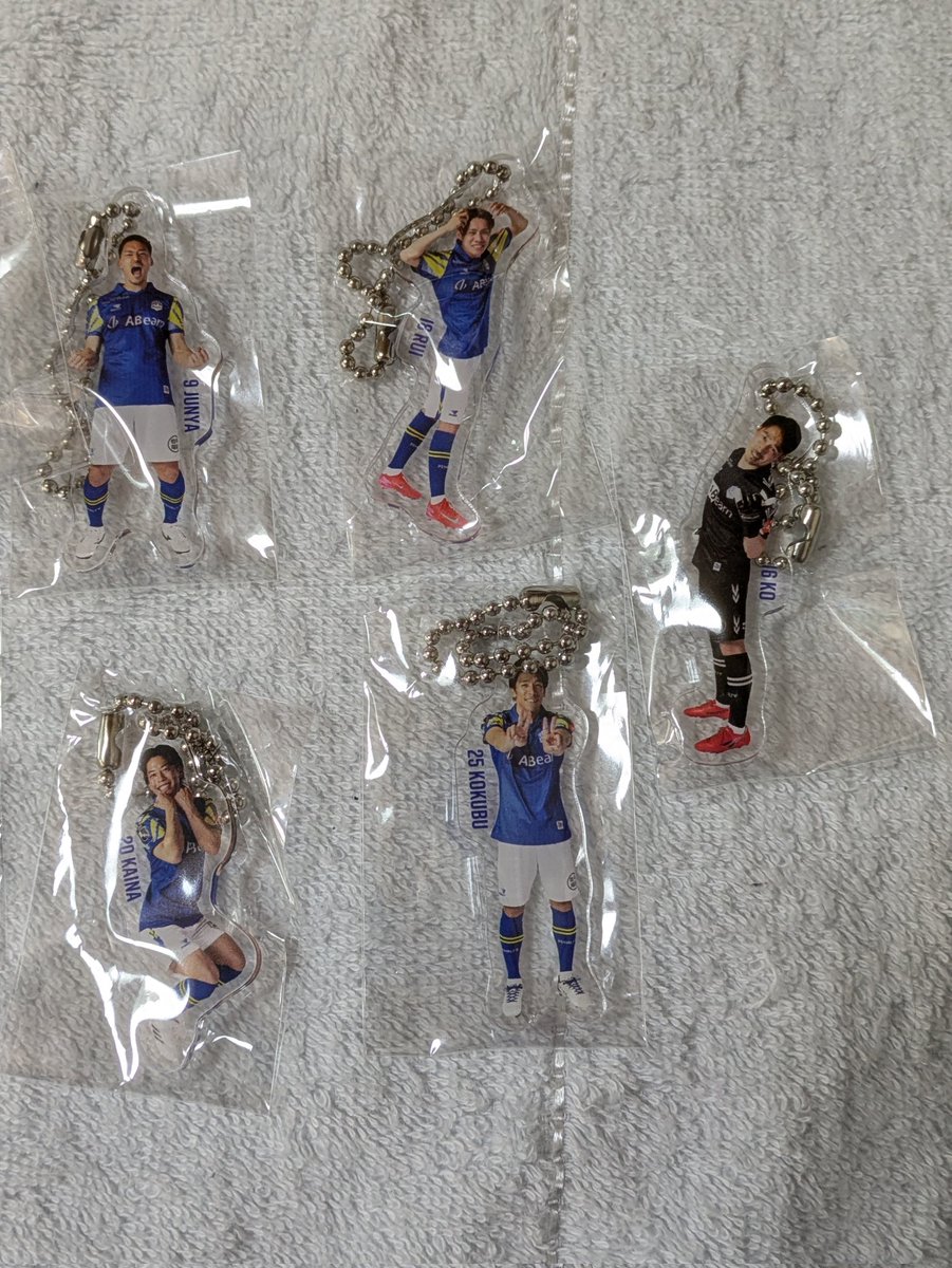 にこぱん tweet media