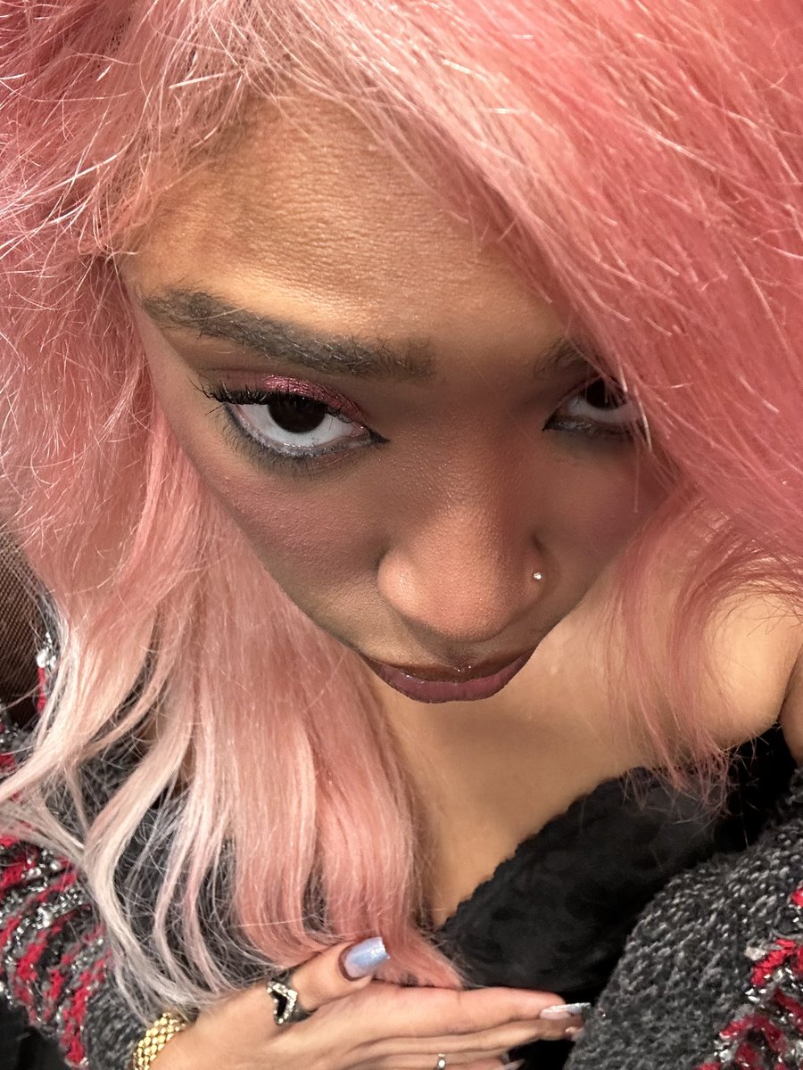 Star ☆ tweet media