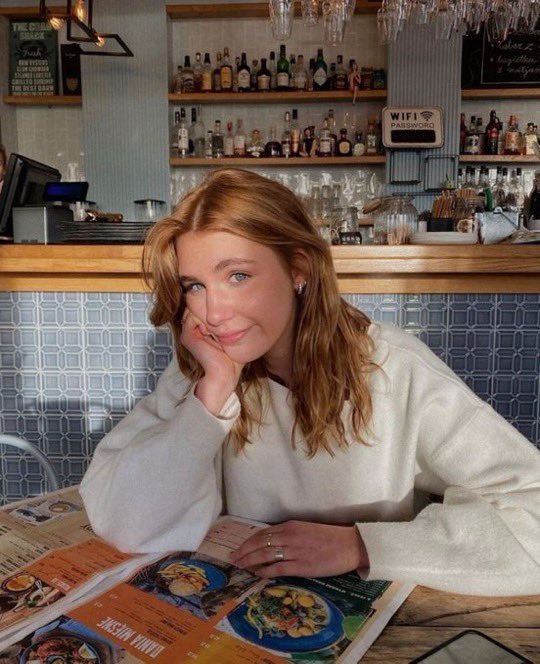 maria 💌 zara larsson's ashtray tweet media