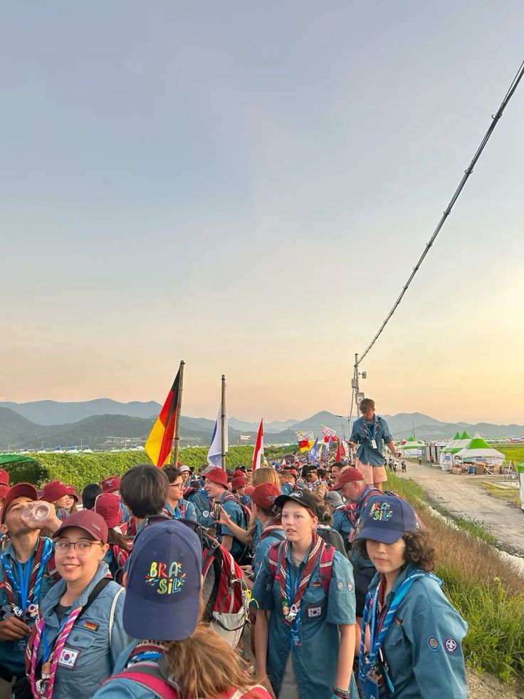 HaEun283's tweet photo. Miss my USA, Germany, canada,Rusia,Taiwan,Poland, Japan,swiss,cile, Aussie,Brazil, Philippines, Saint Lucia,selandia,Maldives dan yg lainnya seluruh negara" in this world.. really" miss uu sososo much Guyss.. see u again guys in 2027 https://t.co/KaGrDvt1hM