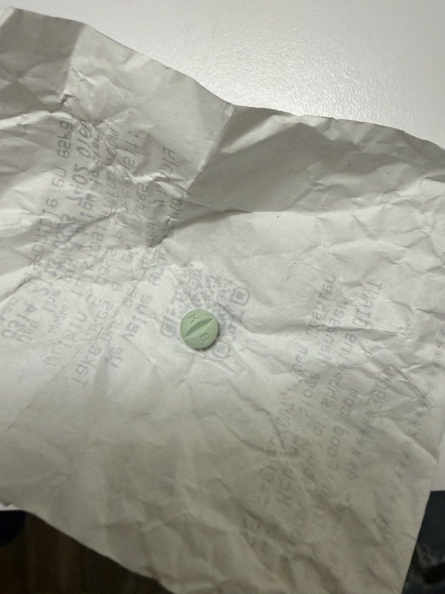 PILLARY CLINTON tweet media