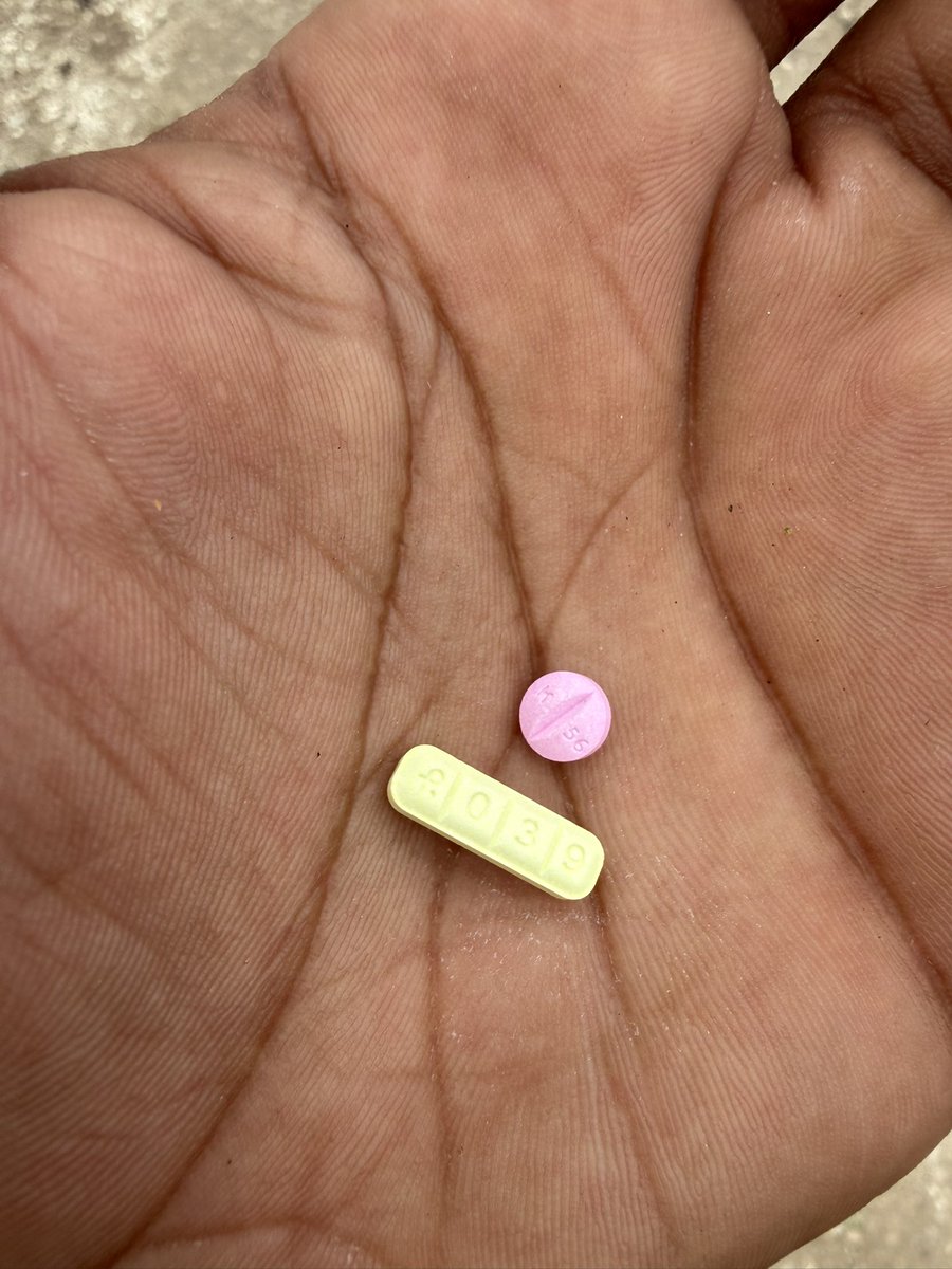 PILLARY CLINTON tweet media