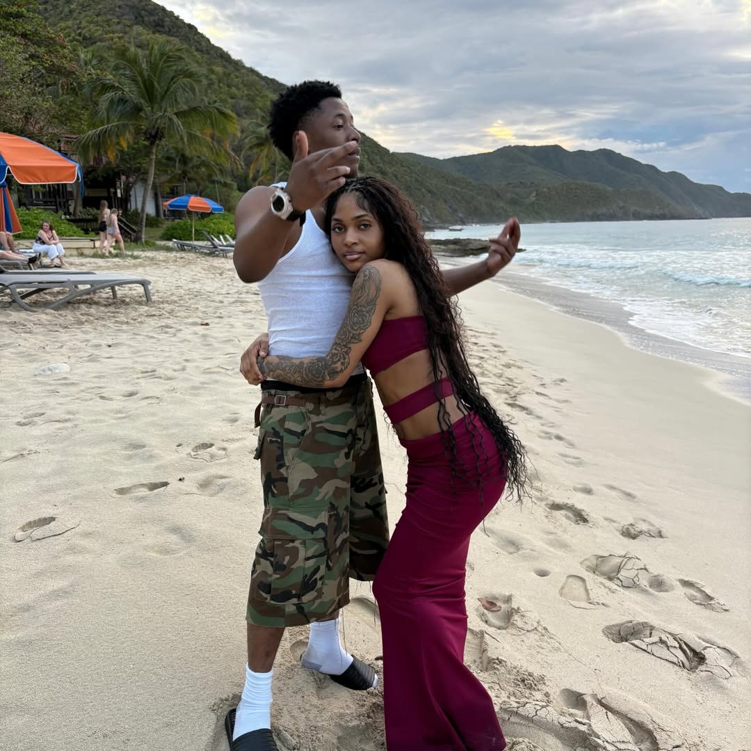 Reggie Updates ALT Account tweet media