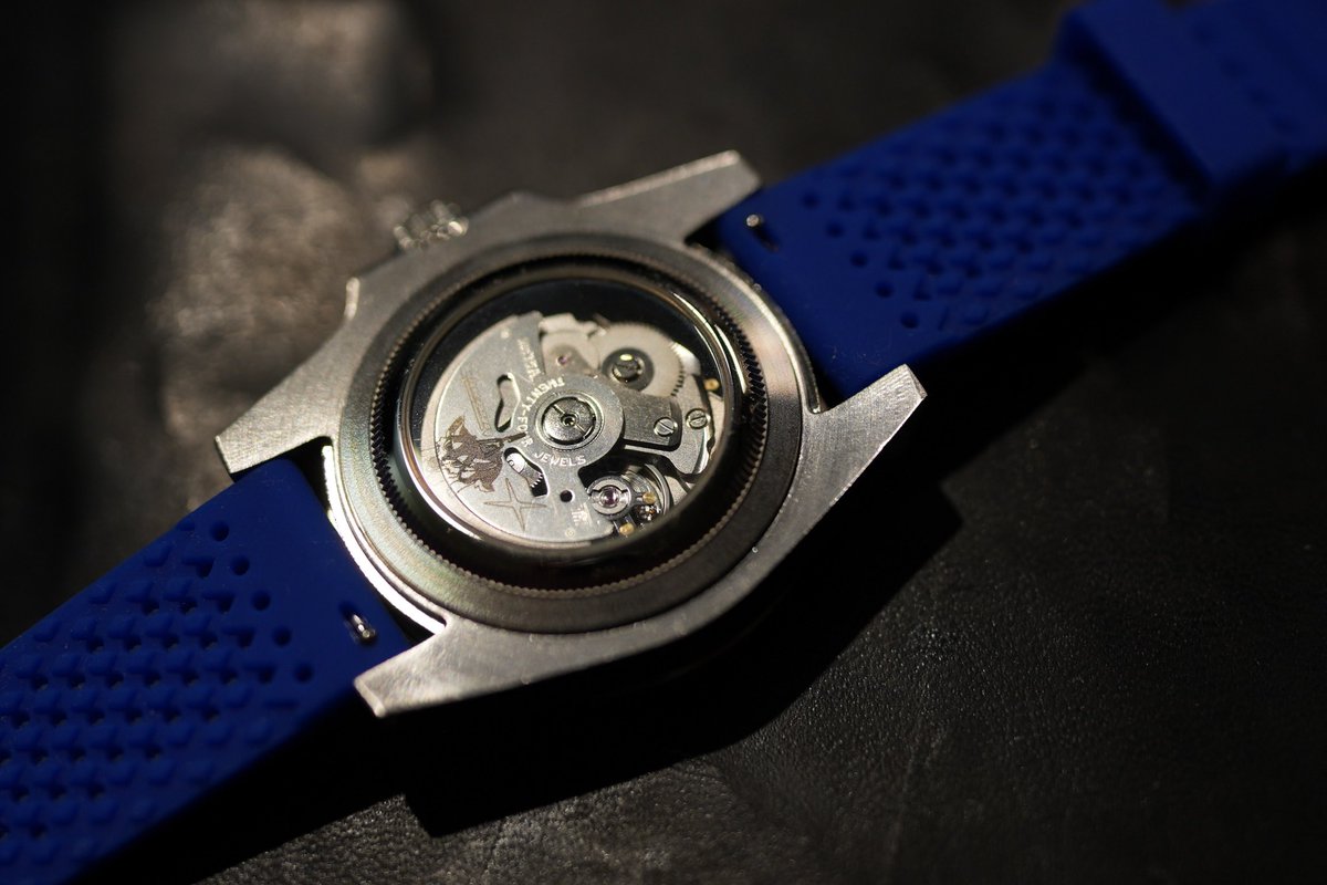 𝘂𝗻𝗶𝗾𝘂𝗲_𝗽𝗶𝗲𝗰𝗲, tweet media