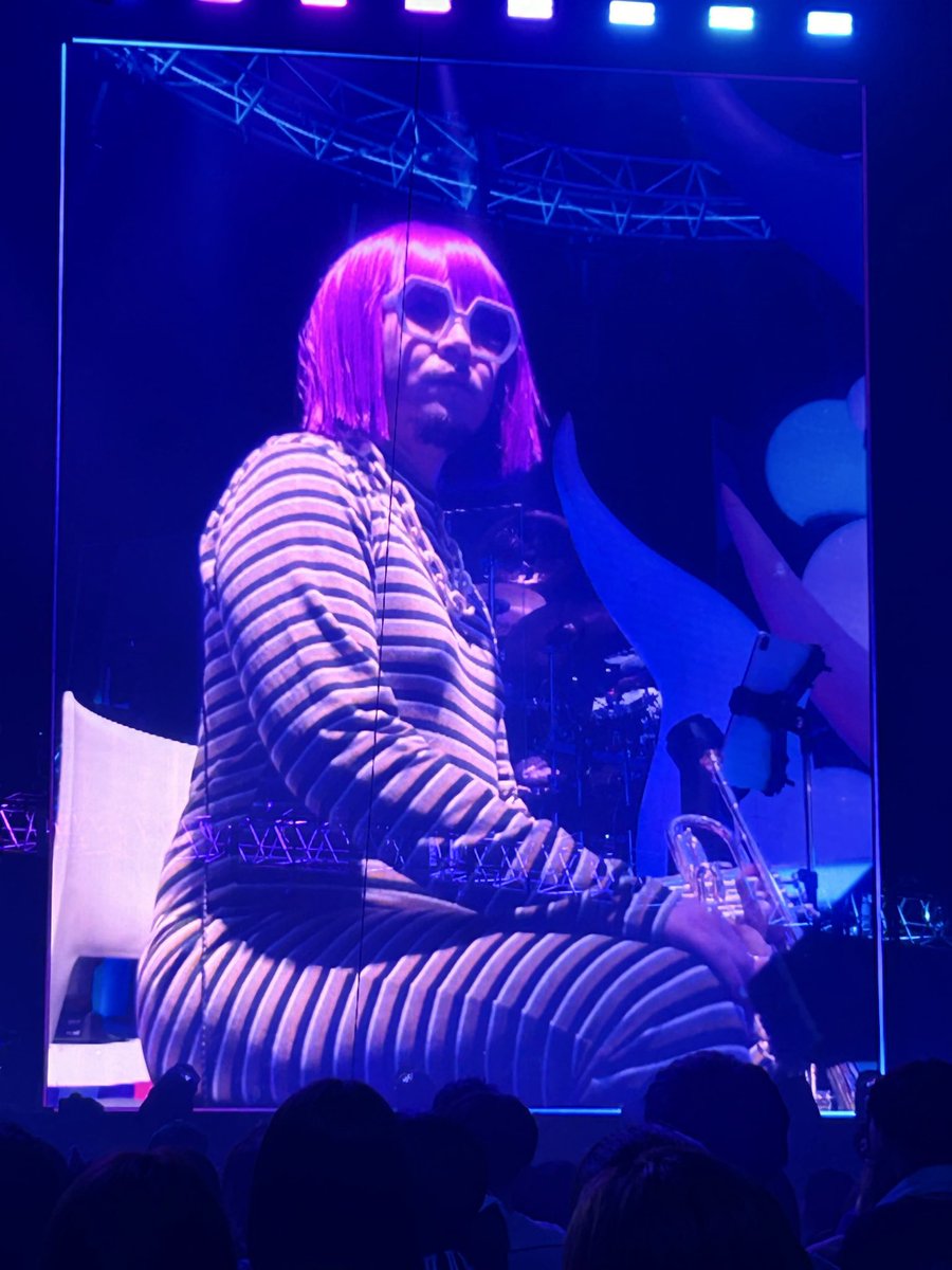 Ayumi🎩 tweet media