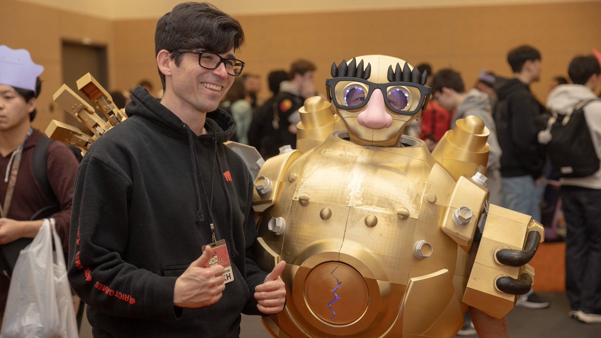 Riot Games tweet media