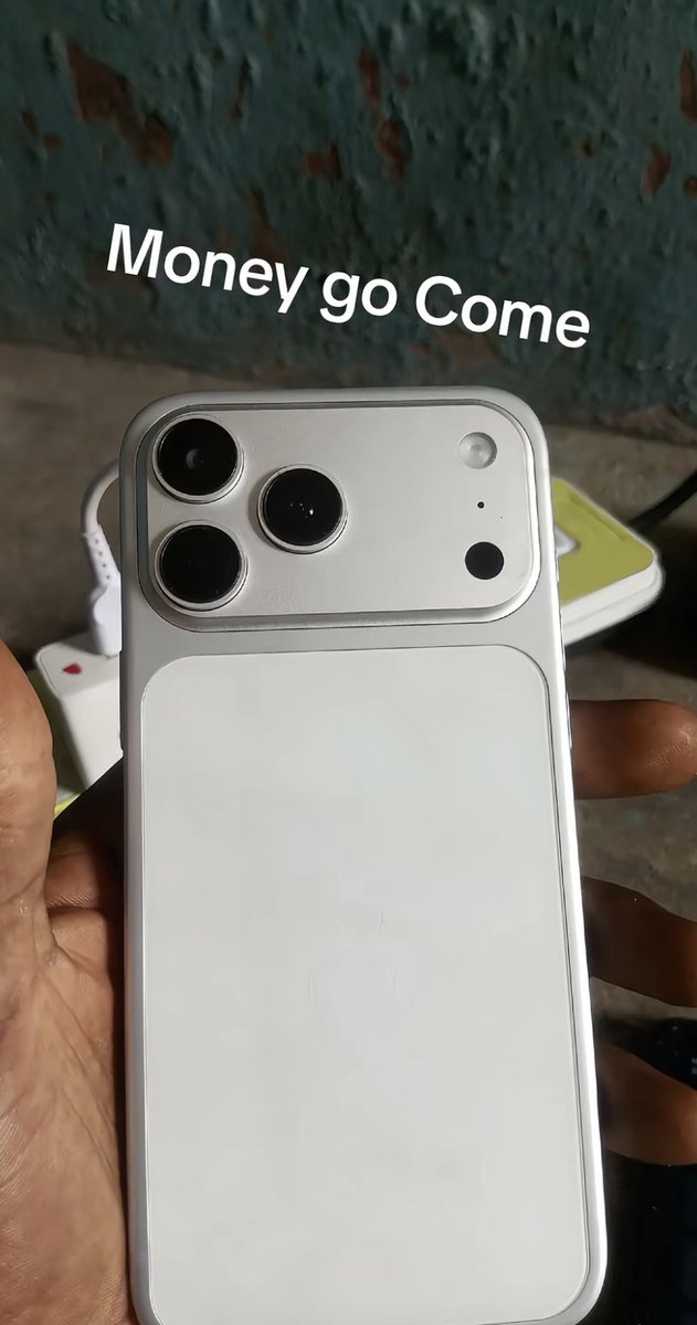 سلطان tweet media