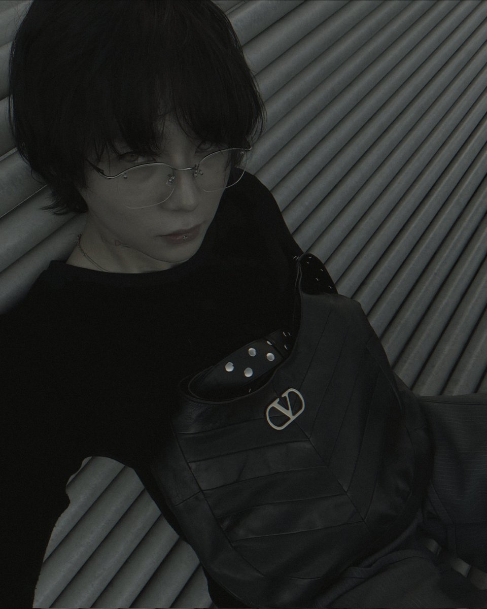 𝖭𝝤᙭ tweet media