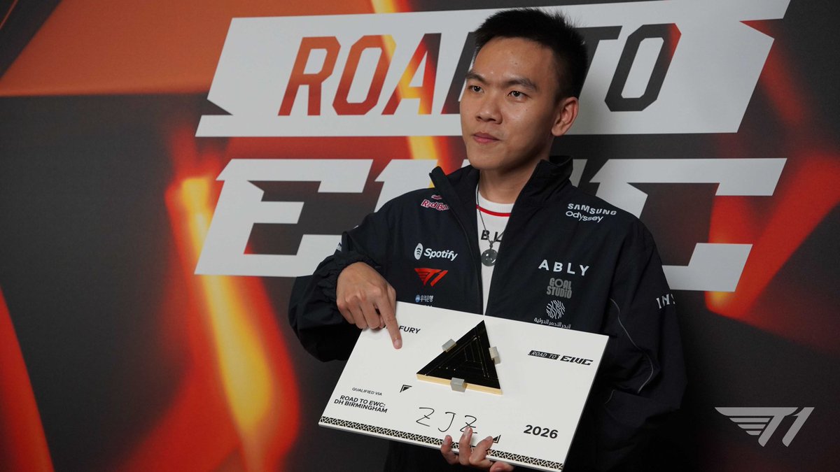 T1 Official tweet media