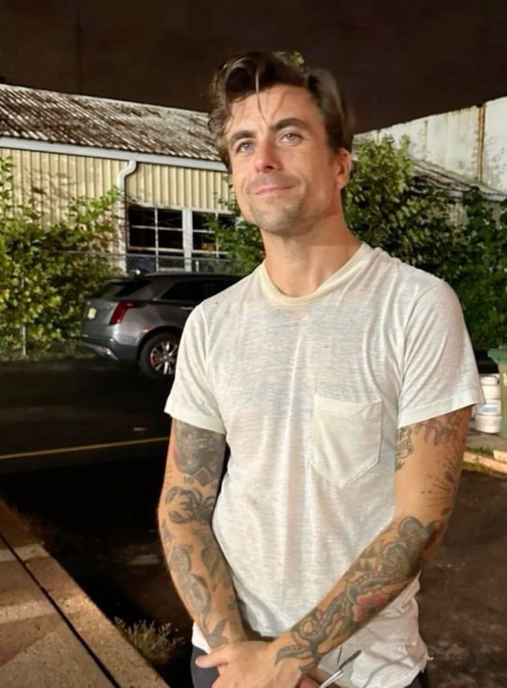 ᴊᴜʟɪᴀꜱ ☼ tweet media