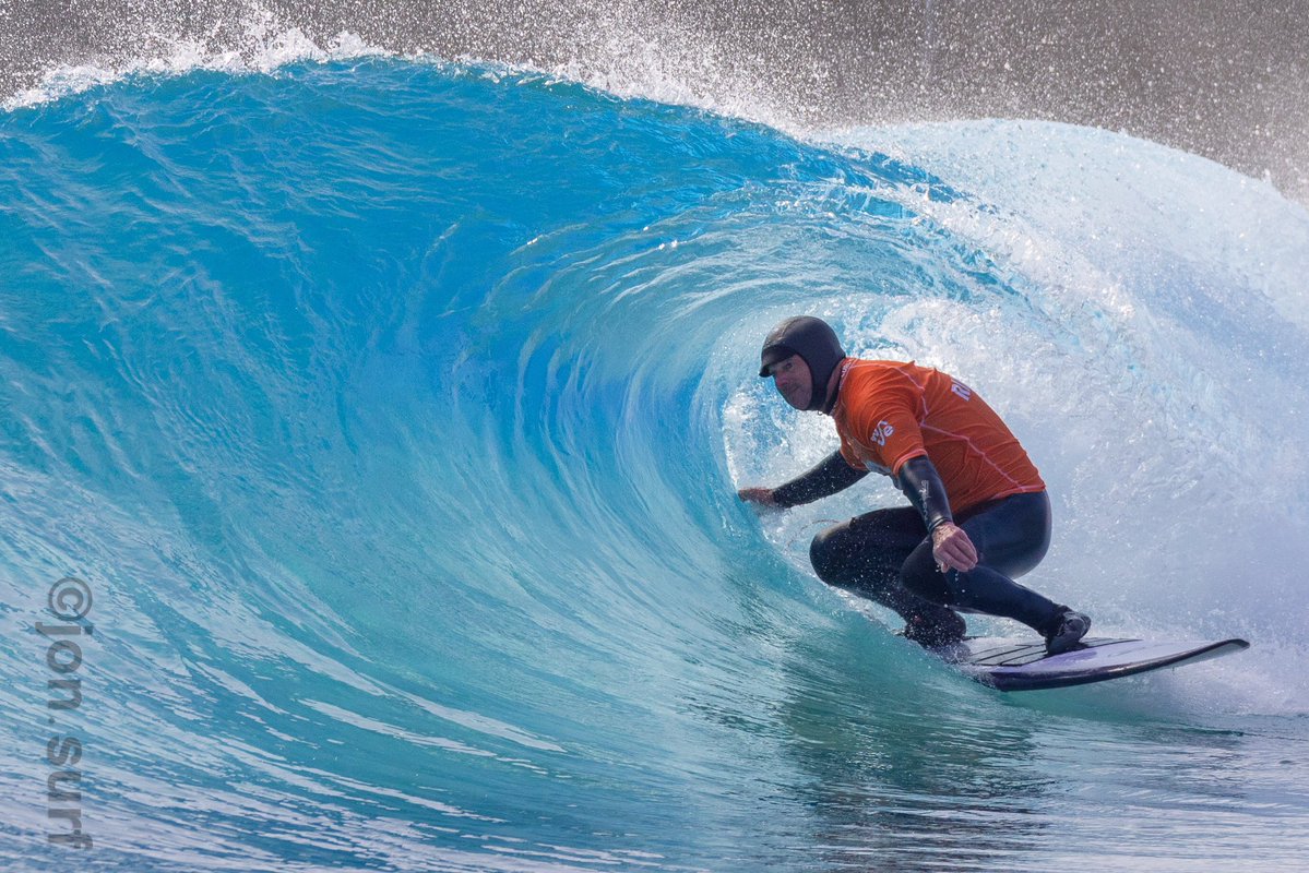 JPRunnalls's tweet image. Surfing #thewave Bristol