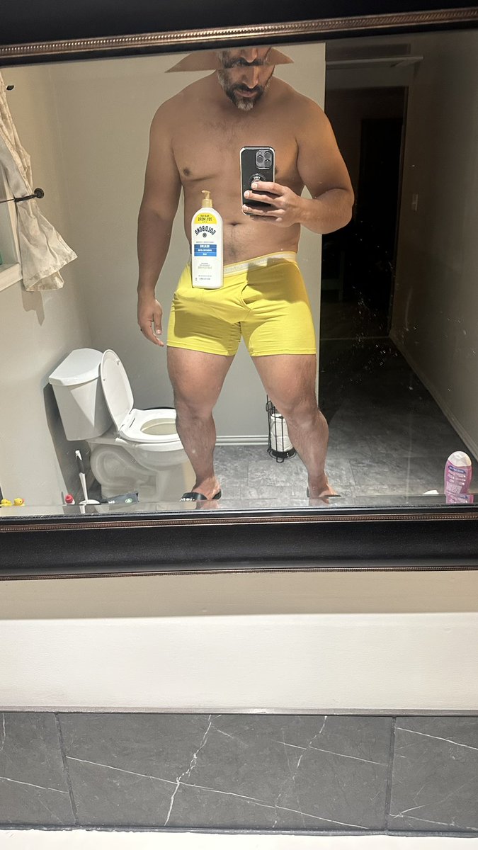 maniac_physique's tweet photo. 🧴 https://t.co/eIQ6AEZwGS