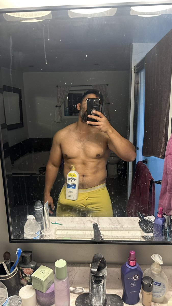 maniac_physique's tweet photo. 🧴 https://t.co/eIQ6AEZwGS
