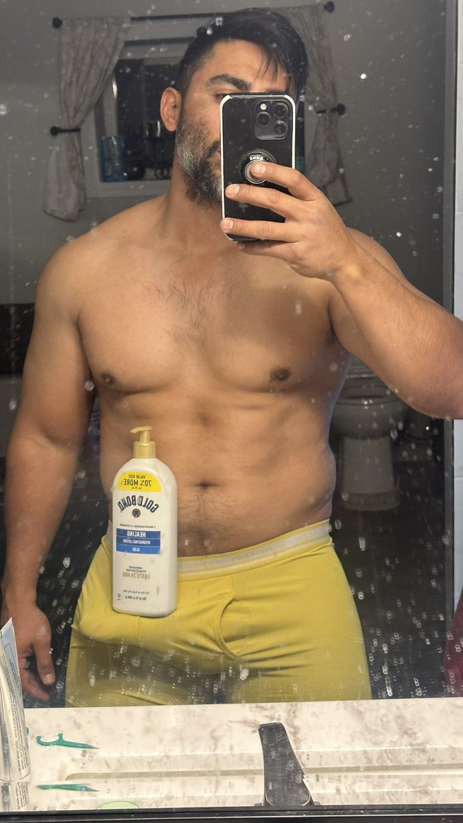 maniac_physique's tweet photo. 🧴 https://t.co/eIQ6AEZwGS