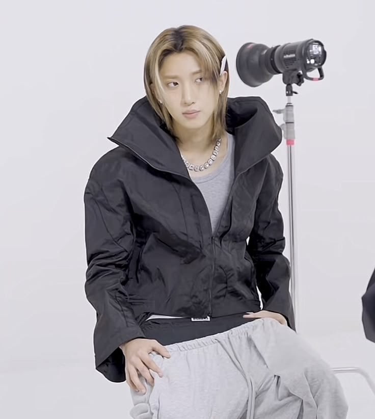 robin 🪩 tweet media