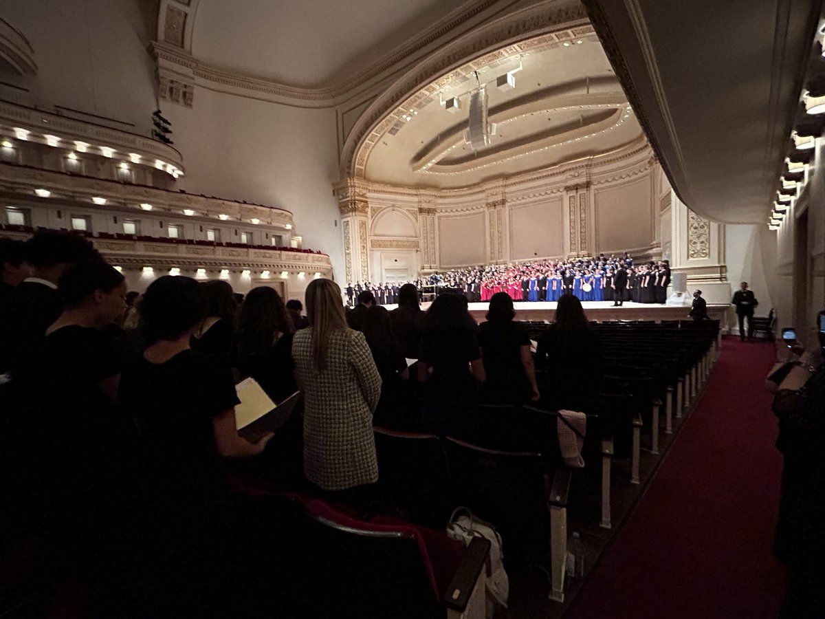 FHS Choir tweet media