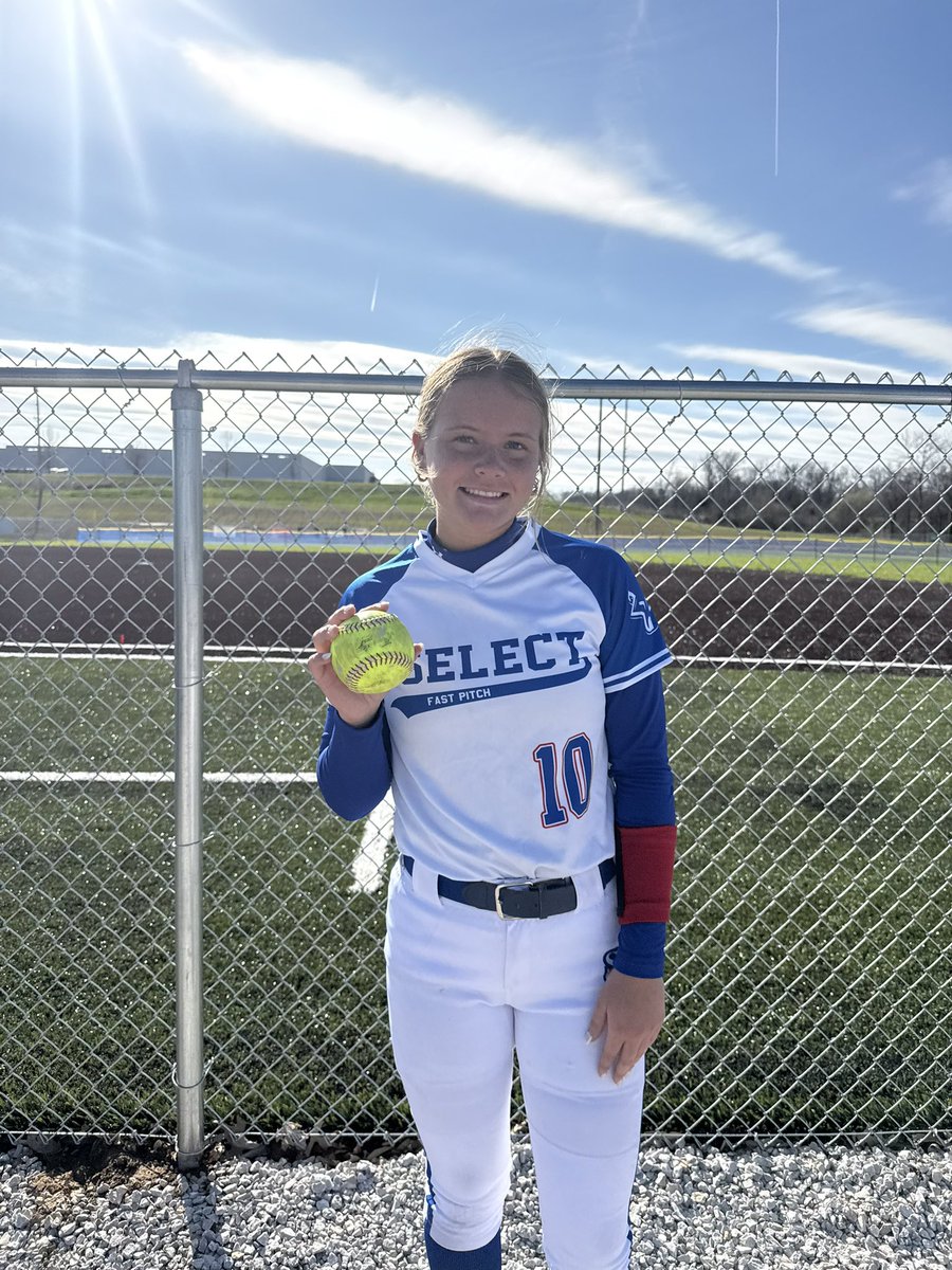 TenleyHeidemann's tweet photo. Great weekend on the field playing against our extremely talented sister Select teams—felt so good to finally get out of the cages and compete again. Had some big hits, made some solid plays, and most importantly just enjoyed being back out there with the team. Really great to see the offseason work I put in pay off! 🥎 💣 💥 @ejonesrockchalk @JBacksmeyer @SelectFP_Backs @SBRRetweets @DirectRecruits @TopPreps @ExtraInningSB @5StarEliteSB @DiamondAddicts @MJClutchHitting