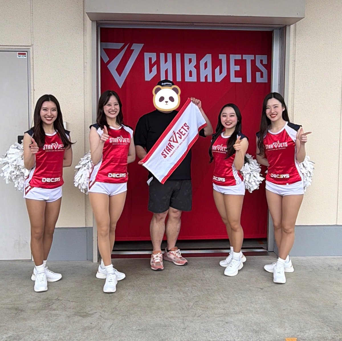 もるお tweet media