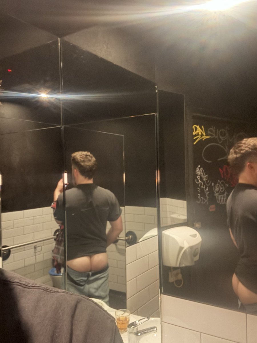 andy claus (ver!fied) tweet media