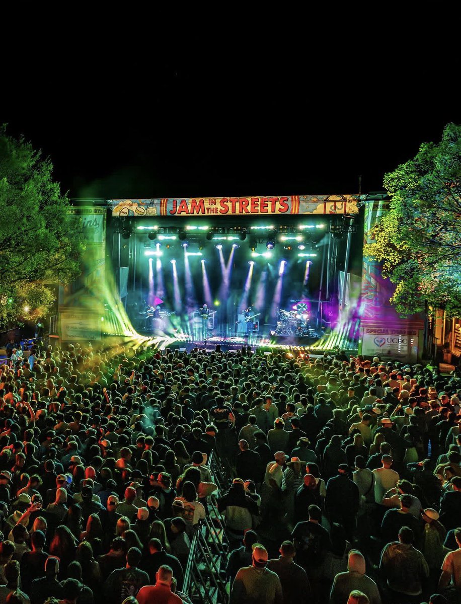 Dimitri Nakis tweet media