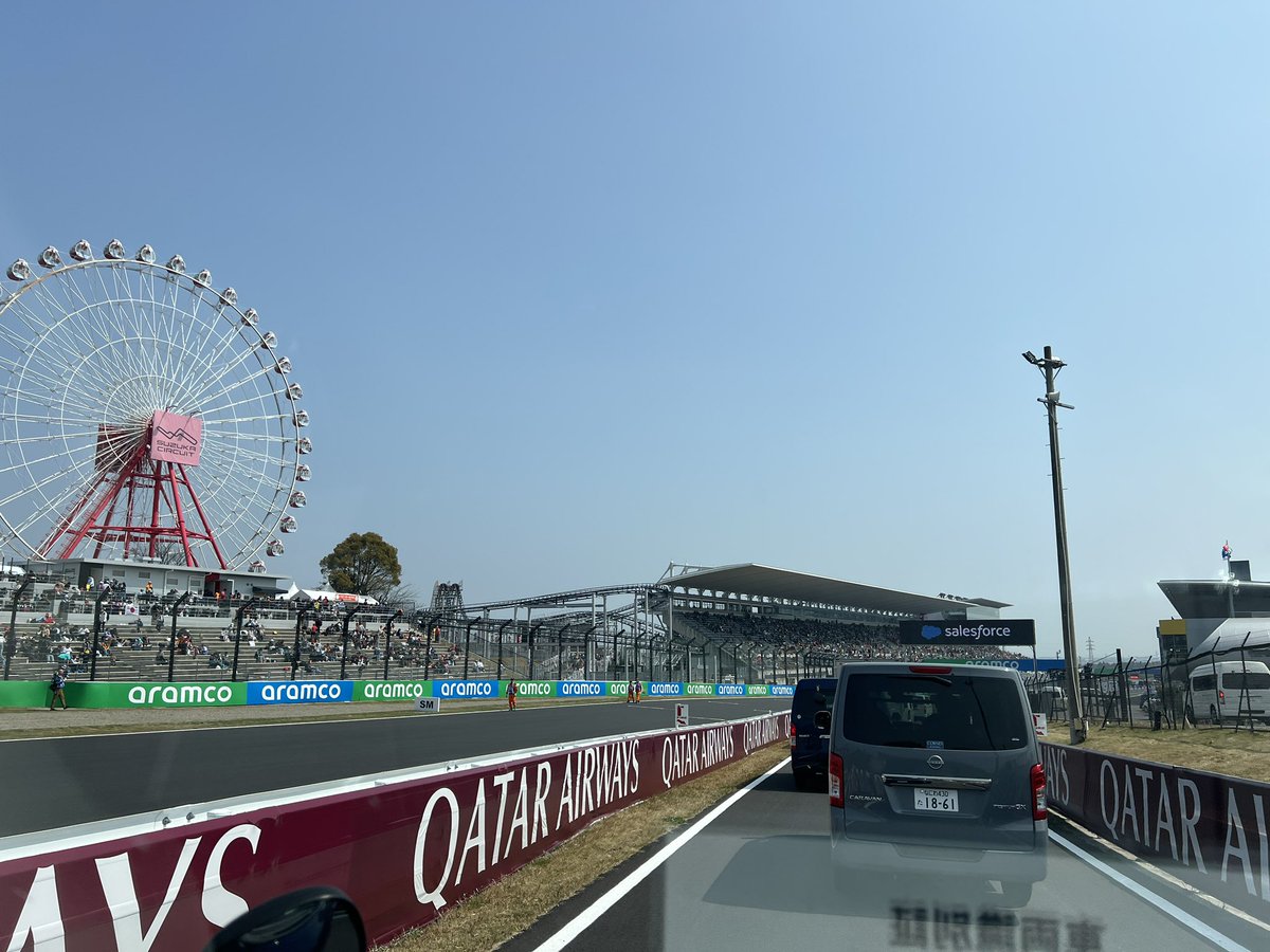 yujigrs204's tweet photo. いつもと全く違う雰囲気の
鈴鹿サーキット！
合間にF1走行も見れた😆

帰りの渋滞は地獄🥹 https://t.co/bmCgVv3v4J