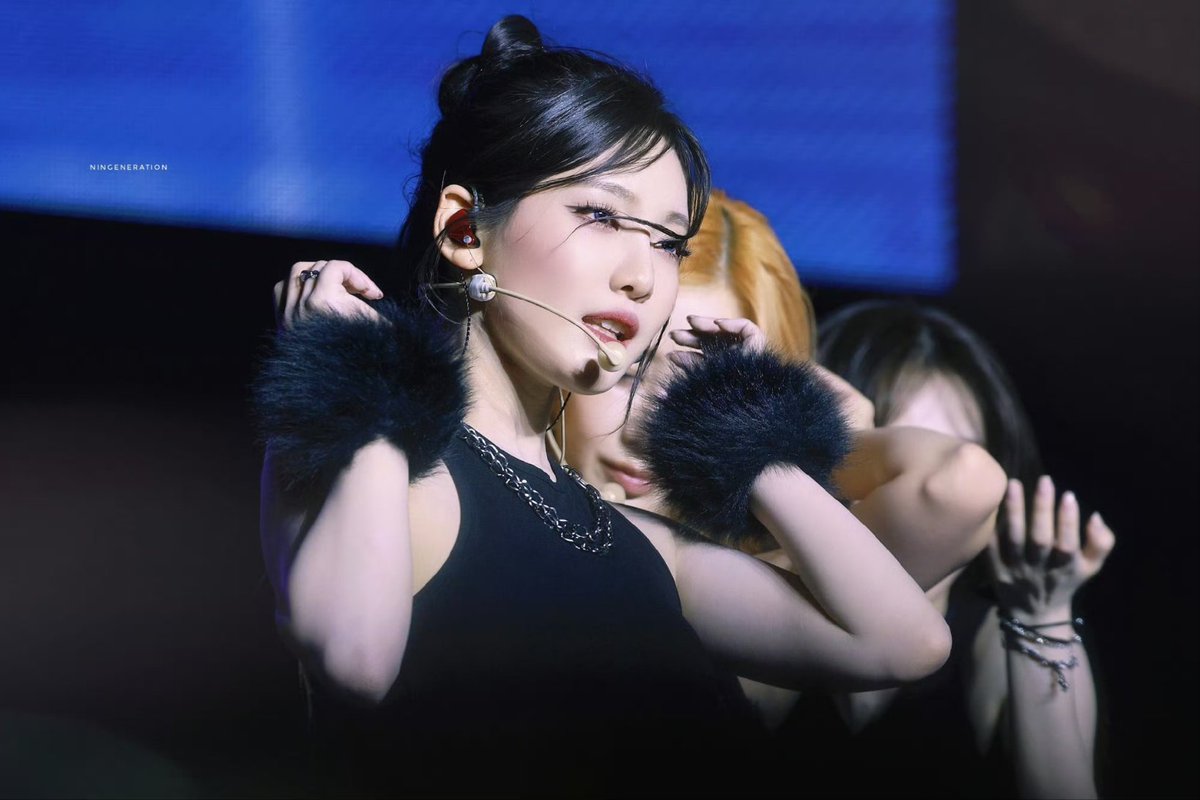 ❄️ (slow) tweet media