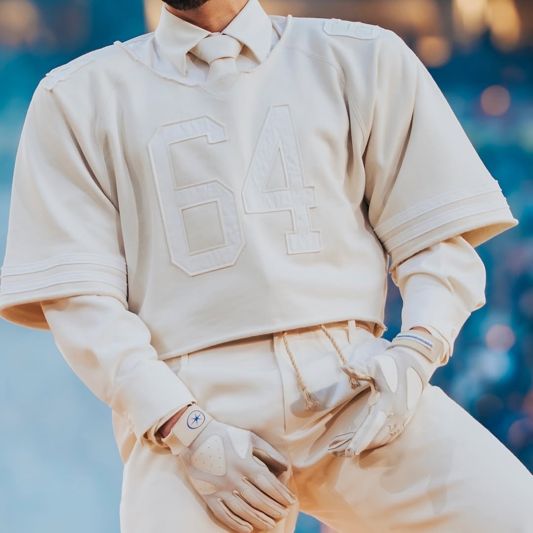 BAD BUNNY DAILY UPDATES tweet media