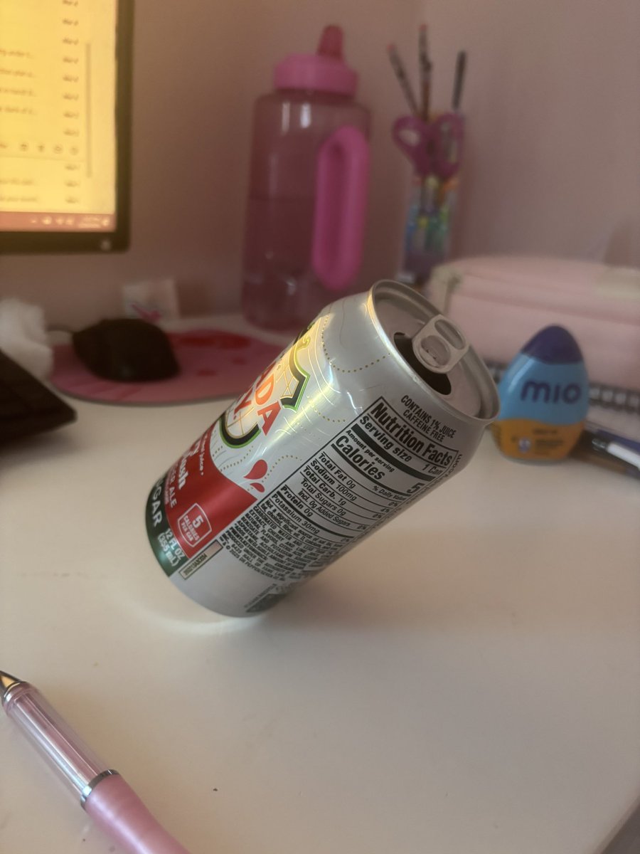 ୨✧𝐂𝐡𝐞𝐥𝐥𝐞✧୧…is FAT tweet media