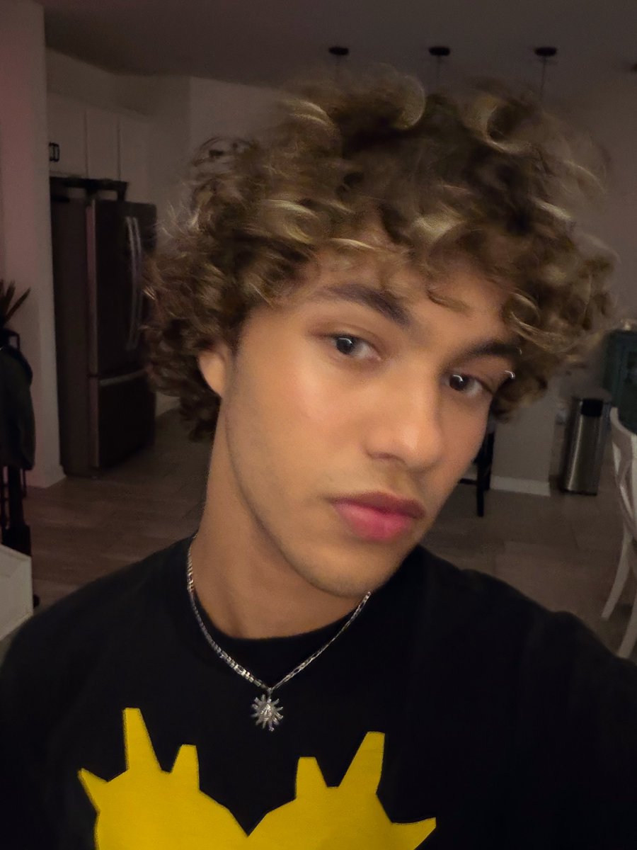 miguel ⁵ 🍀 tweet media