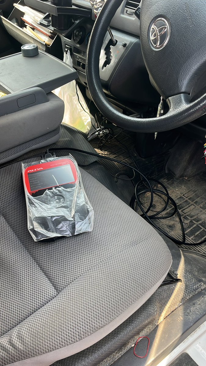 やす、 tweet media