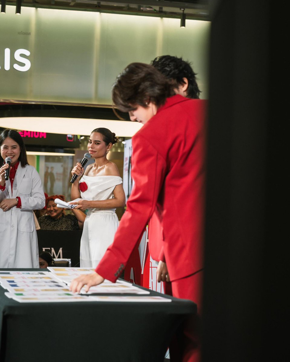 skynani pics tweet media