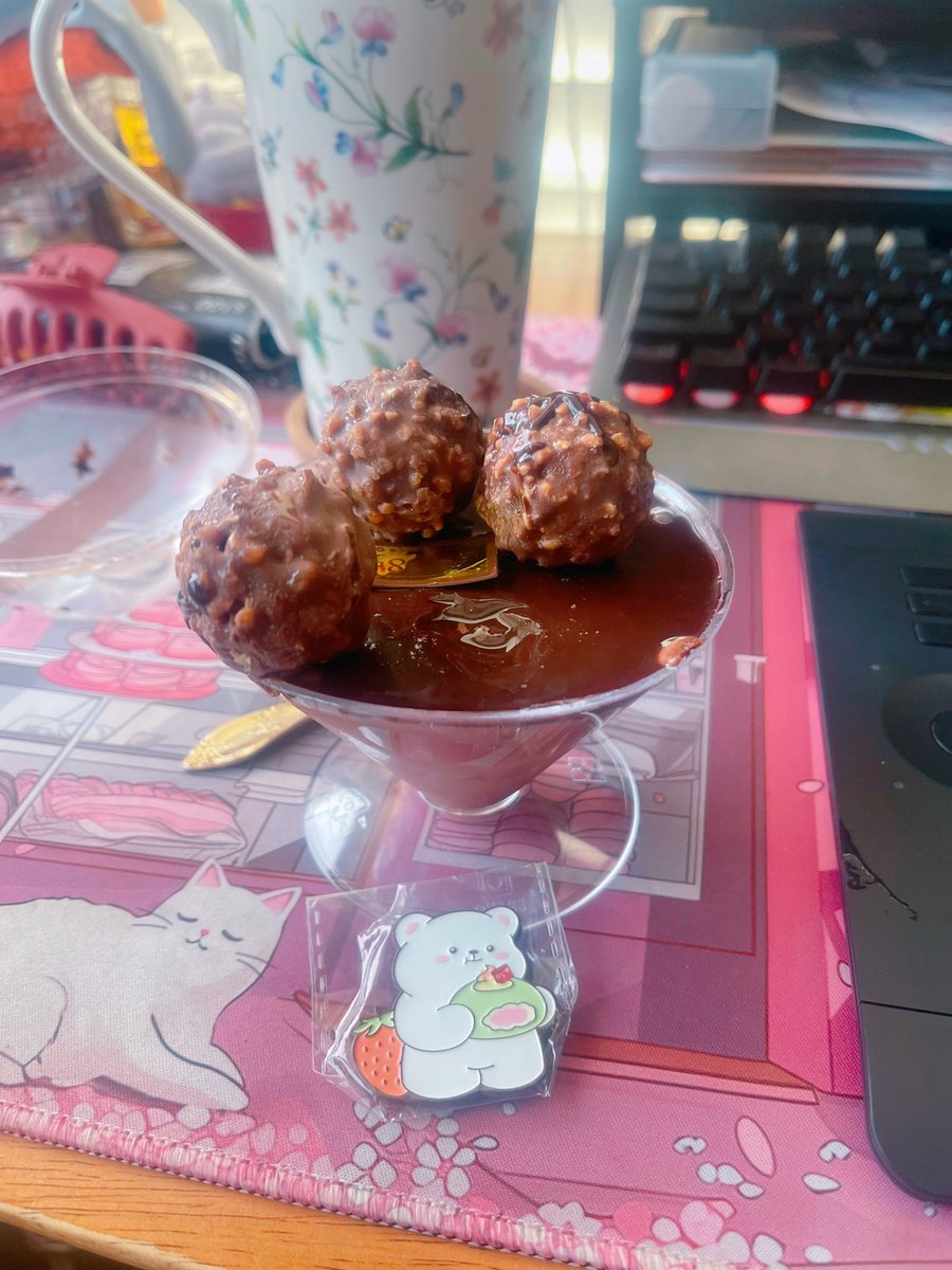 Latte's Hidden Sock | SELLING VTUBER CHECK PIN tweet media