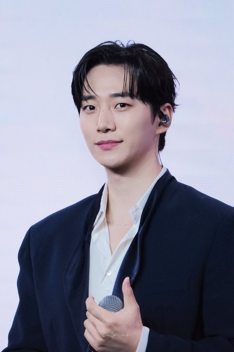 le2pink's tweet photo. 260329 LEE JUNHO FAN MEETING IN SHANGHAI

.𖥔 ݁ ˖   ✦    ‧₊˚ ⋅ (˶ᵔ ᵕ ᵔ˶)

#이준호 #LEEJUNHO #李俊昊
#이준호_상해팬미
#LEEJUNHOFANMEETINGINSHANGHAI https://t.co/Aoy3O5Jkqz