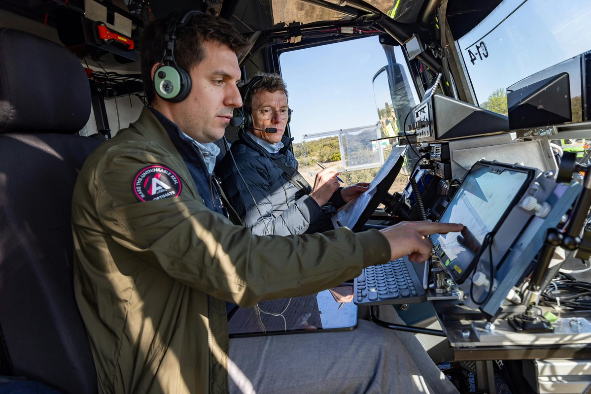 Airbus breakthrough in forest firefighting with integrated air-and-ground response trial dcnewsroom.blogspot.com/2026/03/airbus…