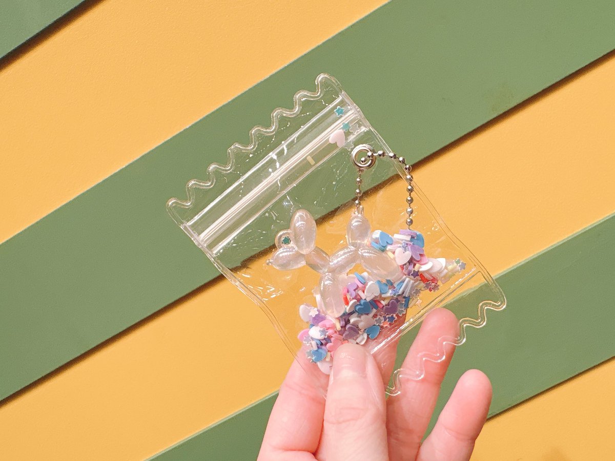 #劇団銅鑼  #真っ赤なお鼻の放課後
 赤坂区民センターにて無事に終演いたしました😊🤍
バリアフリーサービスが充実していた今回の公演、本当にたくさんの方に支えられていることを改めて実感しました😭✨

ご来場本当にありがとうございました💖

⬇️ゆりな役のまなさんがくれたキーホルダーです🥺💖💖