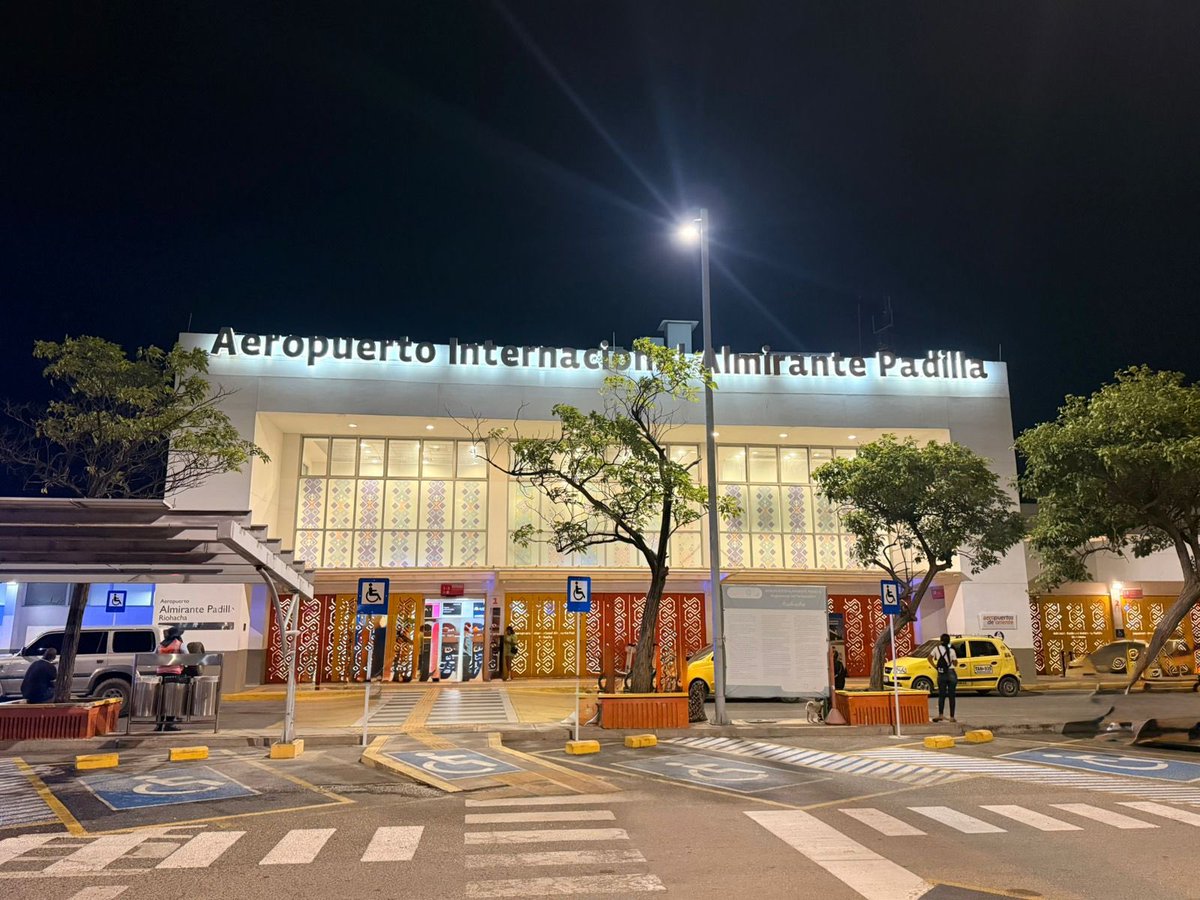 Aeropuertos de Oriente tweet media