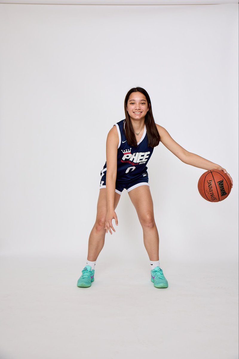 MariaGolfo0's tweet photo. Media day! 🏀🏀 Looking forward to my last AAU season with @KNordmann_Phee!! @PheeElite https://t.co/aFWhjIVOlk